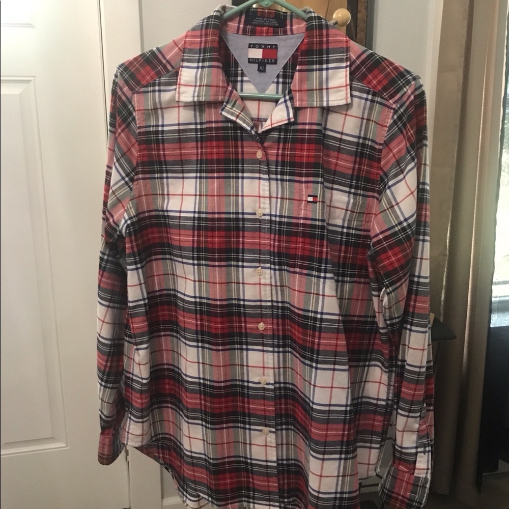Women’s Tommy Hill figure size 10